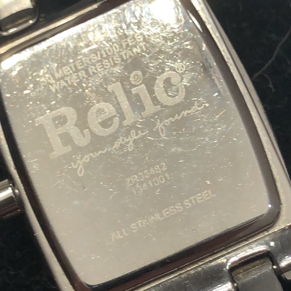 Relic “ Your Style Found “ Ladies Watch - all stainless steel - Picture 12 of 15
